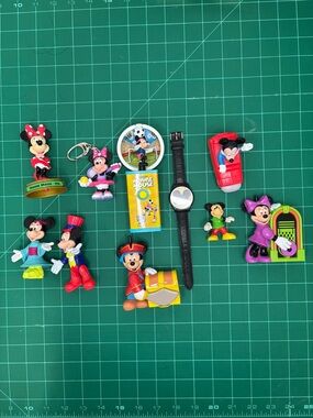 Vintage Disney Mickey & Minnie Kids Toy Figures Random Lot